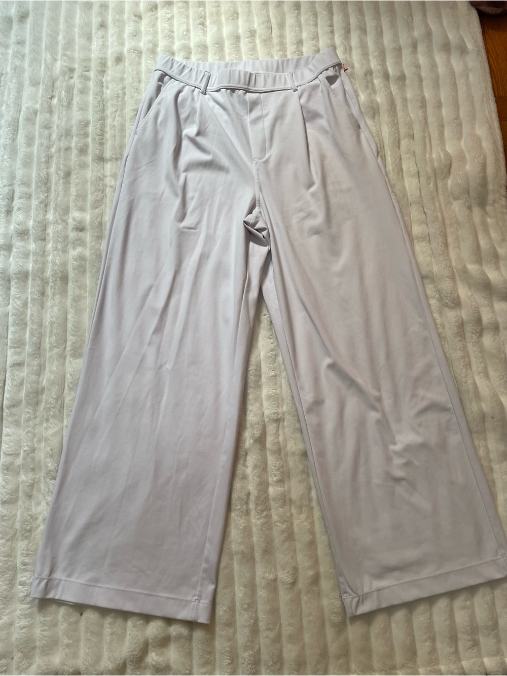 HALARA Wide-Leg Pants white